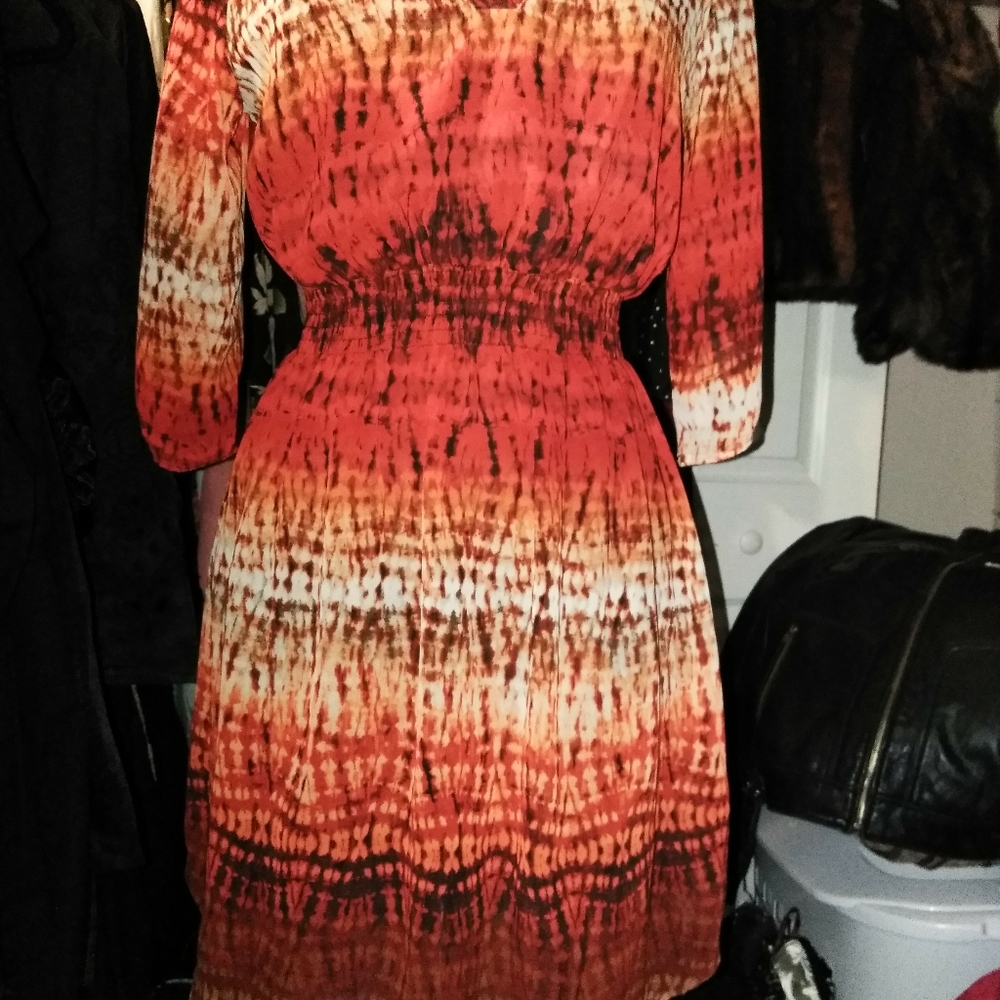 Dress - Picture 3 of 3